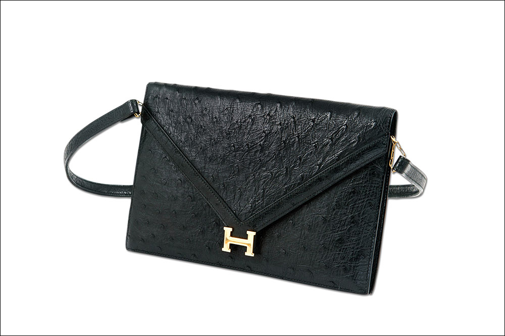 Product Photographer Ireland photographs an Hermes Bag